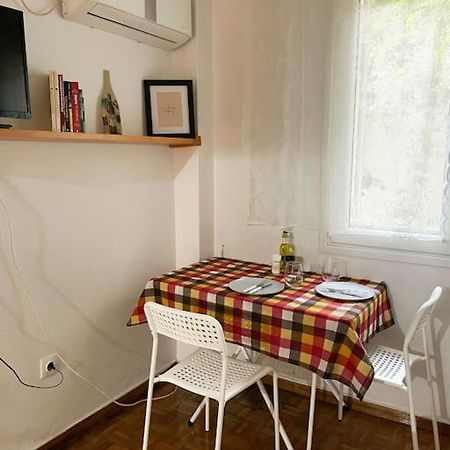 Cute And Quiet Apartment In The Center Of Athen Exterior foto