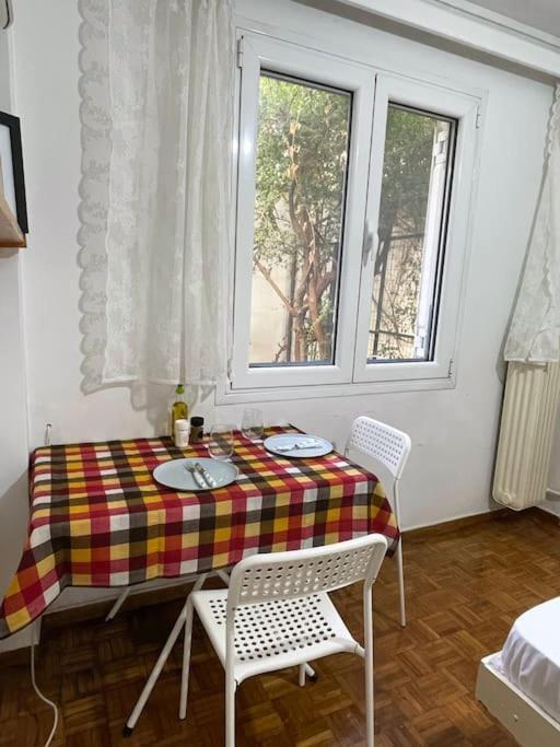 Cute And Quiet Apartment In The Center Of Athen Exterior foto